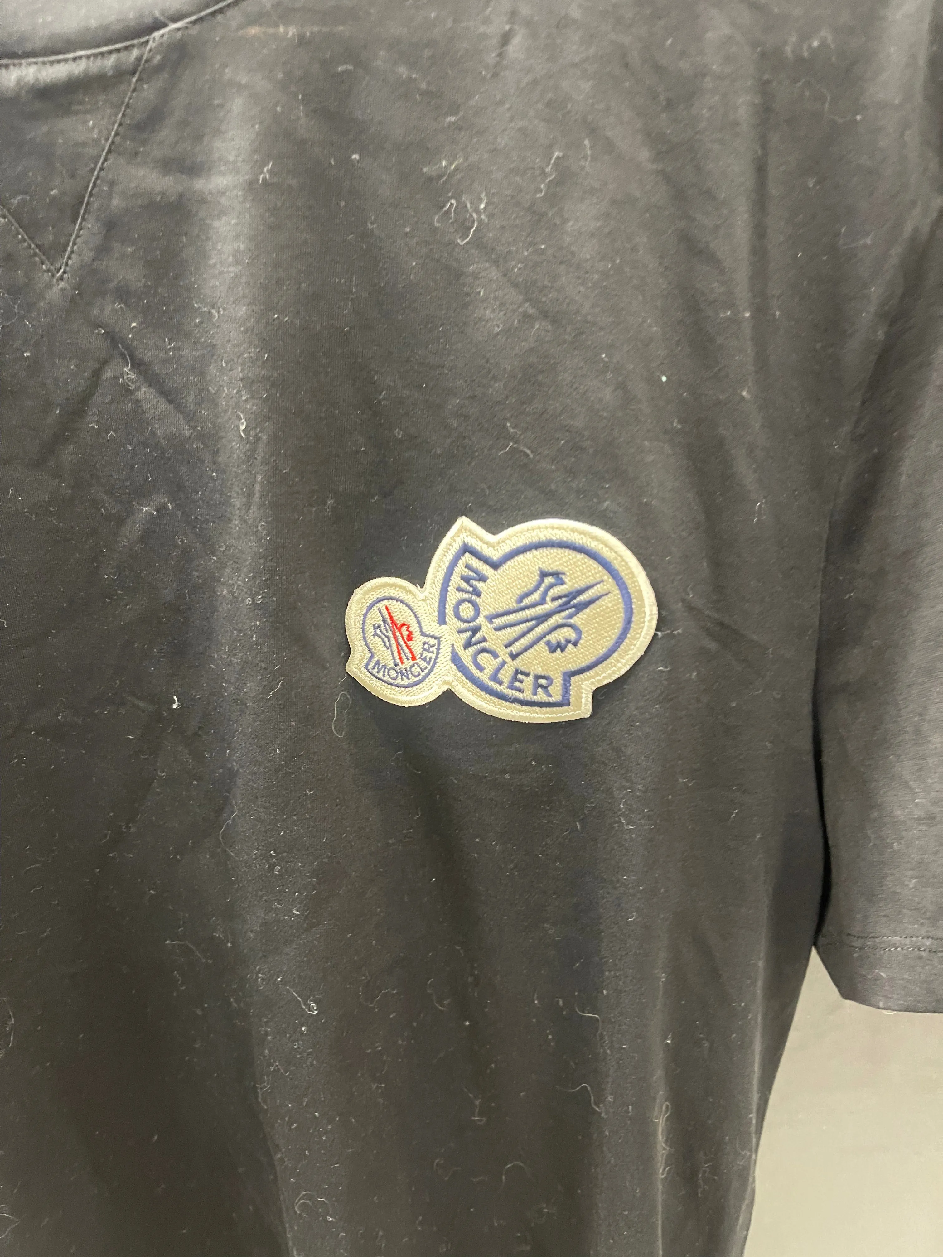 Moncler Tee Size XL 8131