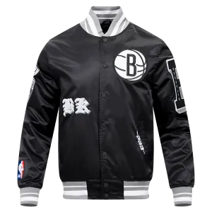 NBA BROOKLYN NETS OLD ENGLISH MEN'S RIB SATIN JACKET (BLACK/GRAY)