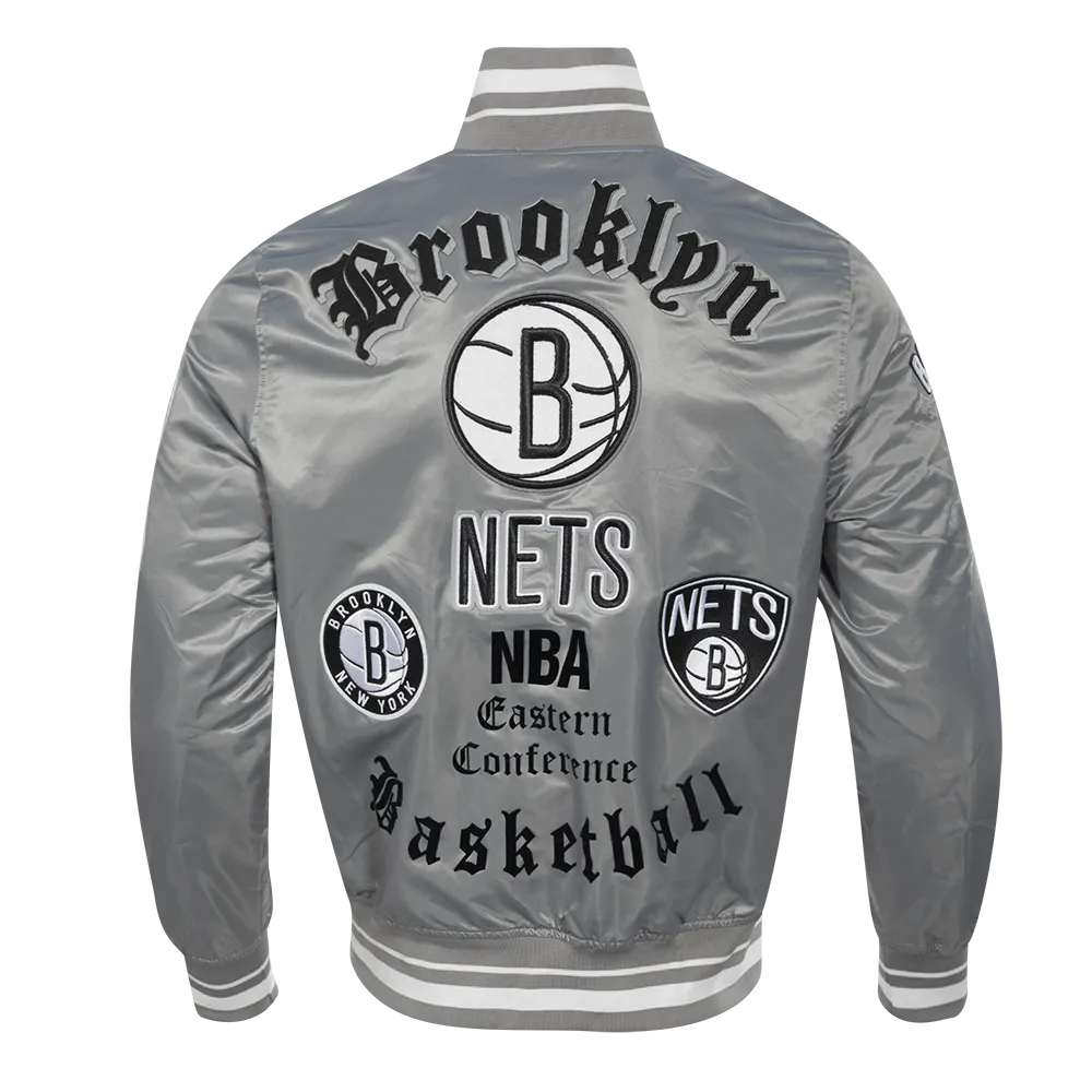 NBA BROOKLYN NETS OLD ENGLISH MEN'S RIB SATIN JACKET (GRAY)