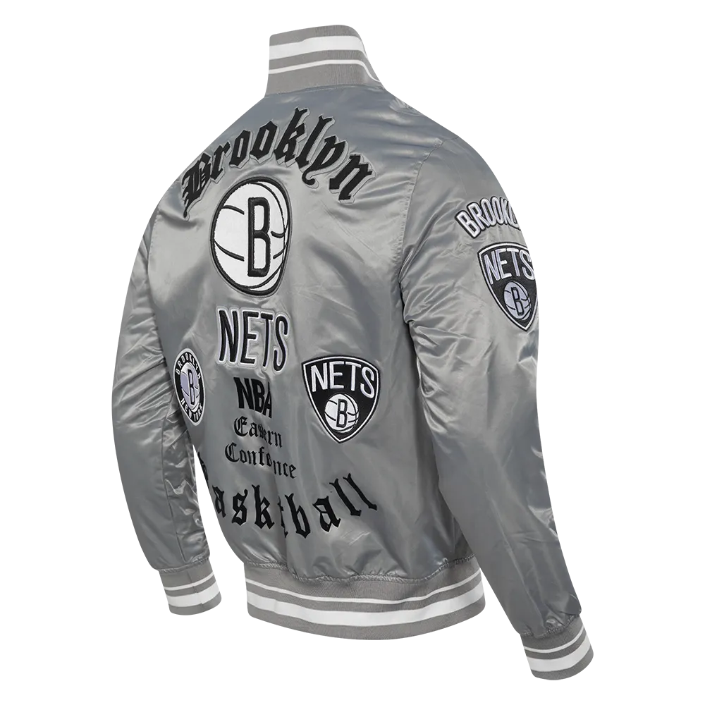 NBA BROOKLYN NETS OLD ENGLISH MEN'S RIB SATIN JACKET (GRAY)