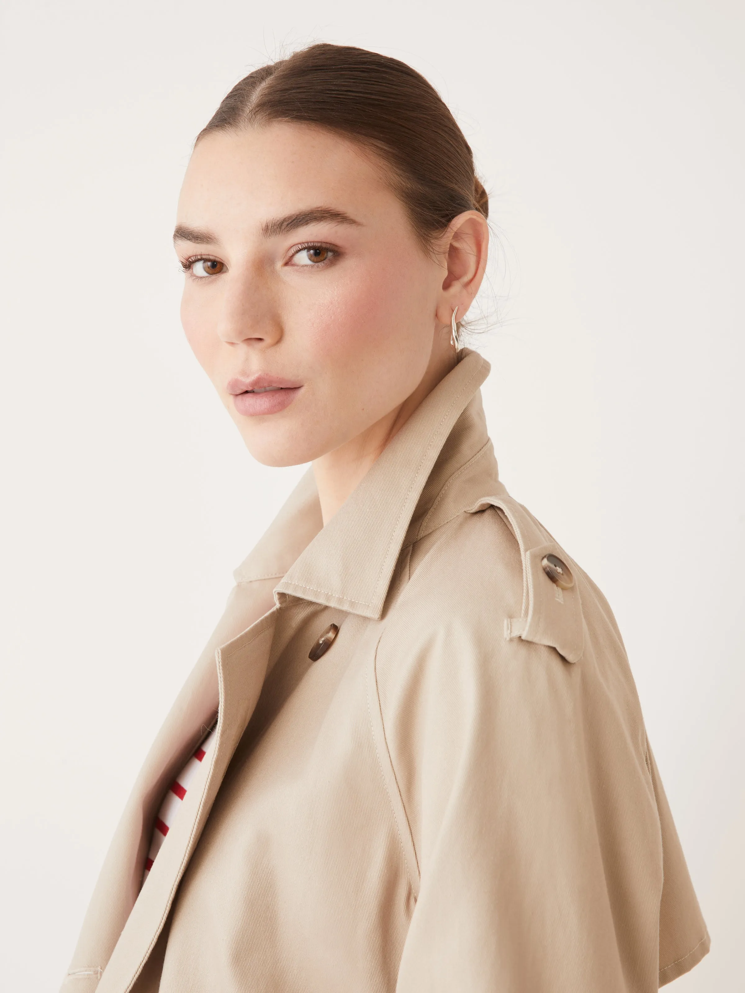 The Kapok Trench Coat in Feather Grey